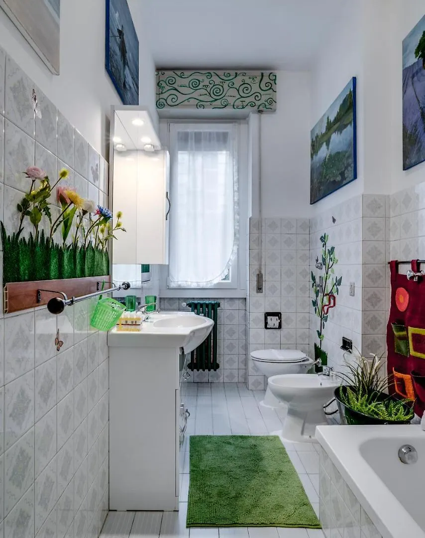 Guesthero Apartment Milano - Precotto M1 Italy